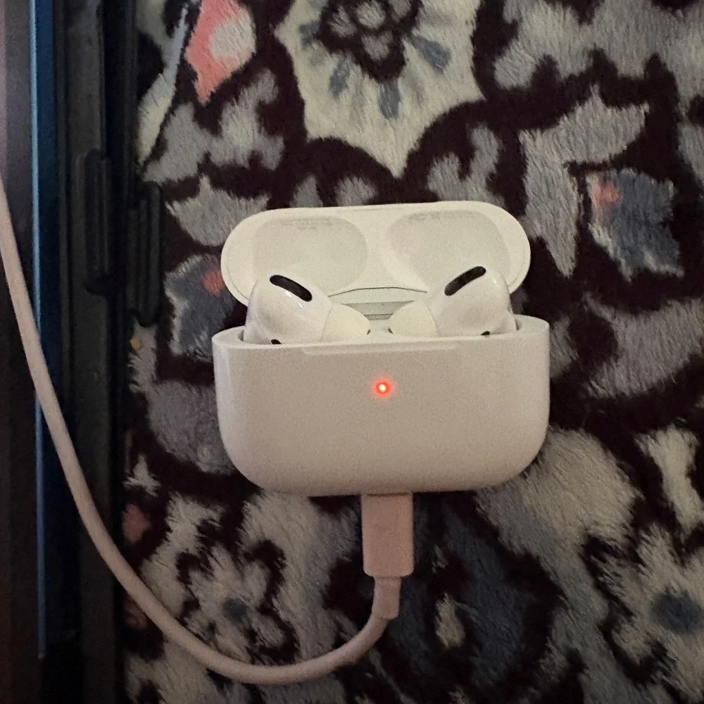 apple airpod pros 1st generation